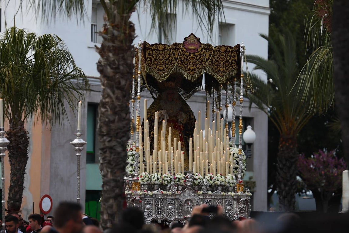 FOTOS: Humildad y Paciencia en la Semana Santa de Cádiz. Domingo de Ramos