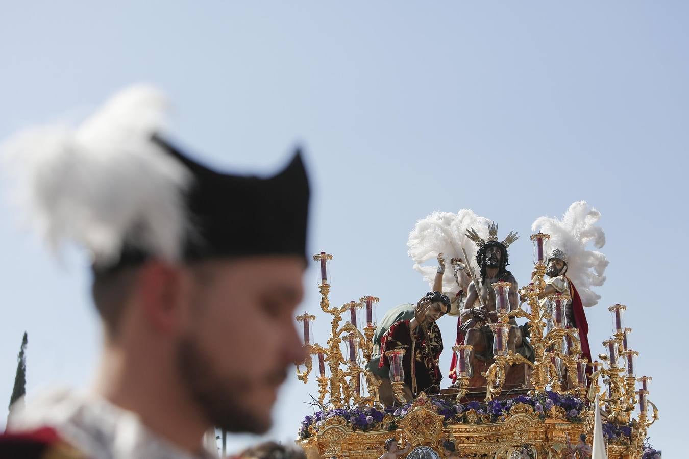 La procesión de la Hermanda de la Merced de Córdoba, en imágenes