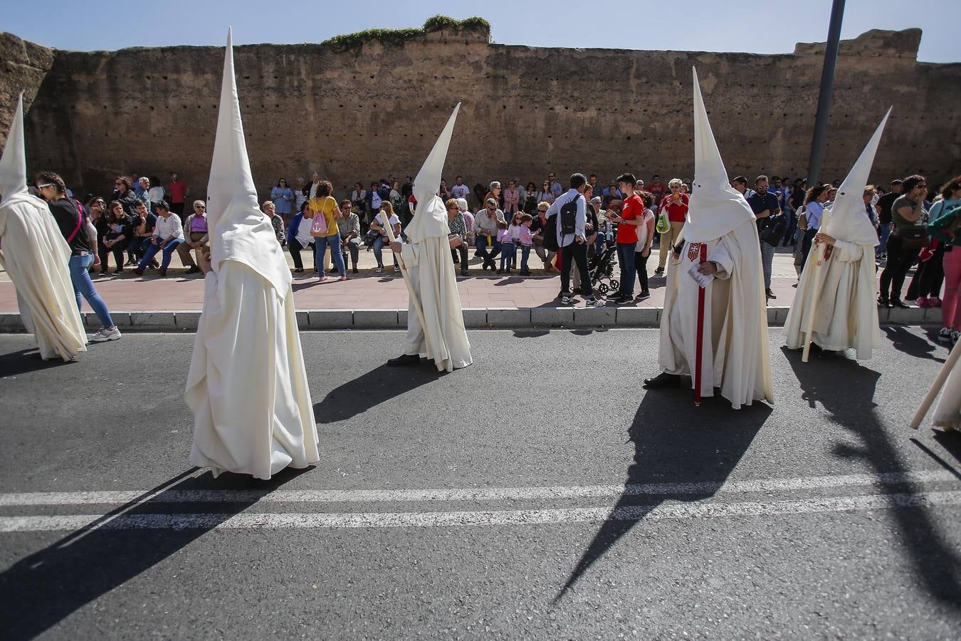 La procesión de la Hermanda de la Merced de Córdoba, en imágenes