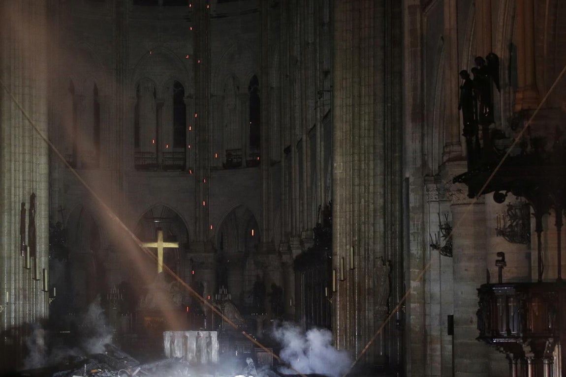 En imágenes: Así ha quedado la catedral de Notre Dame tras el incendio