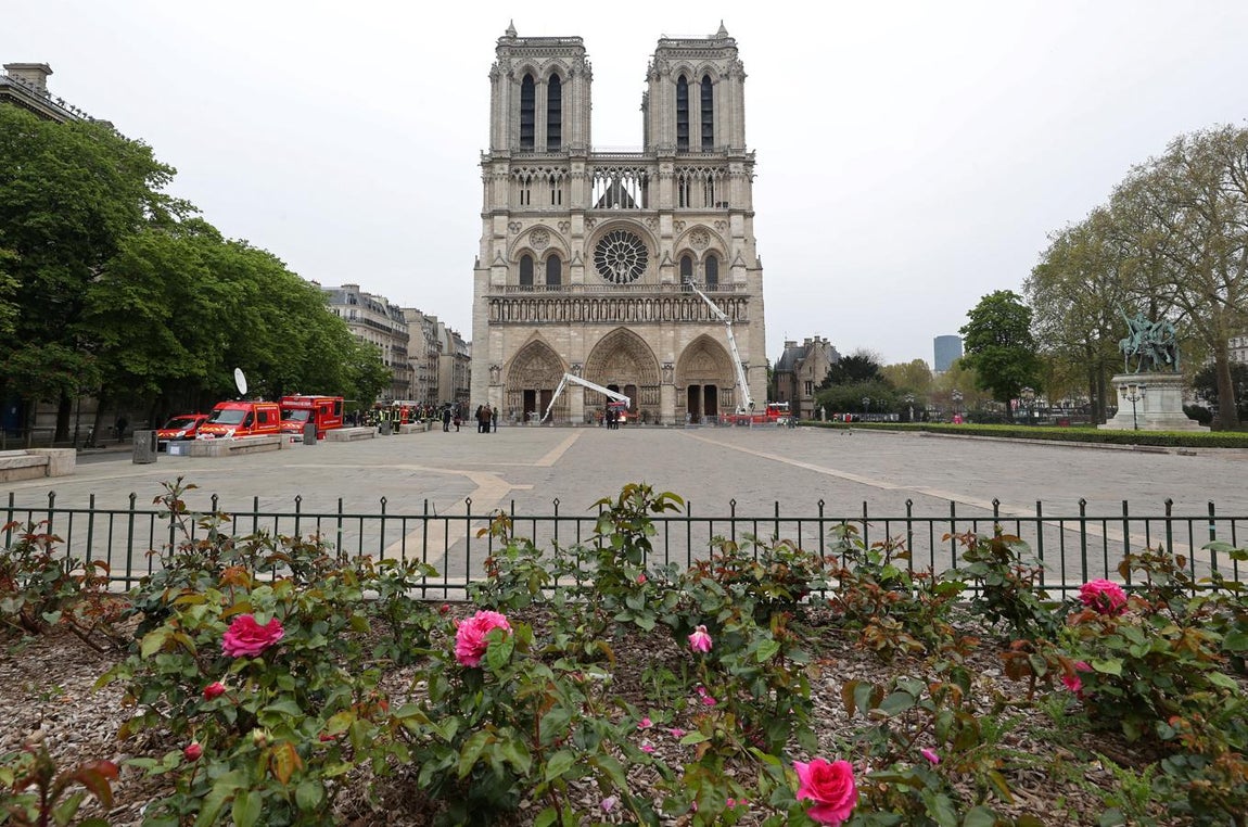 En imágenes: Así ha quedado la catedral de Notre Dame tras el incendio