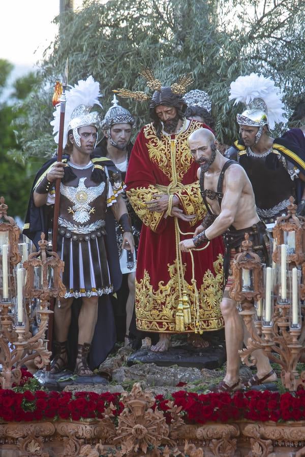 La procesión del Prendimiento de Córdoba, en imágenes