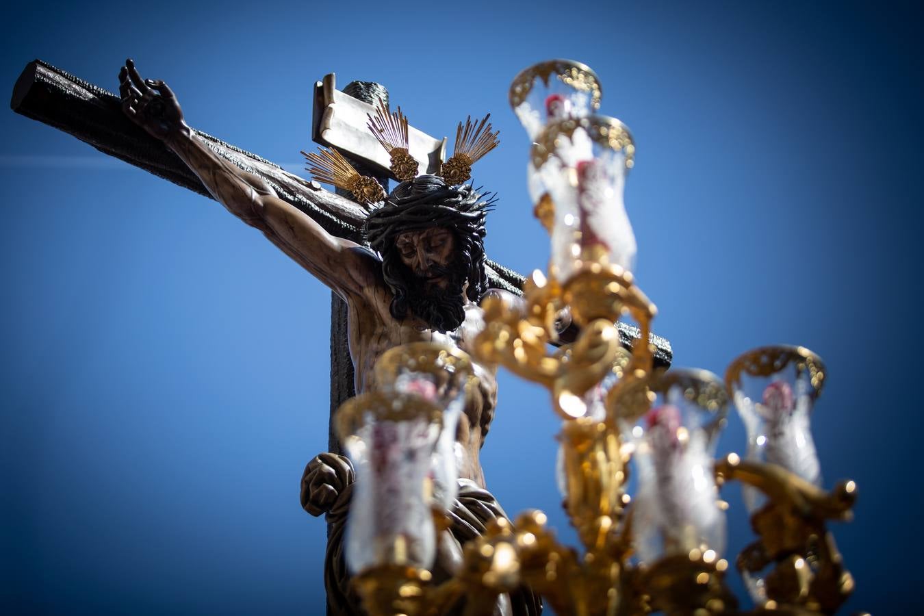 San Benito reluce en su estación de penitencia este Martes Santo