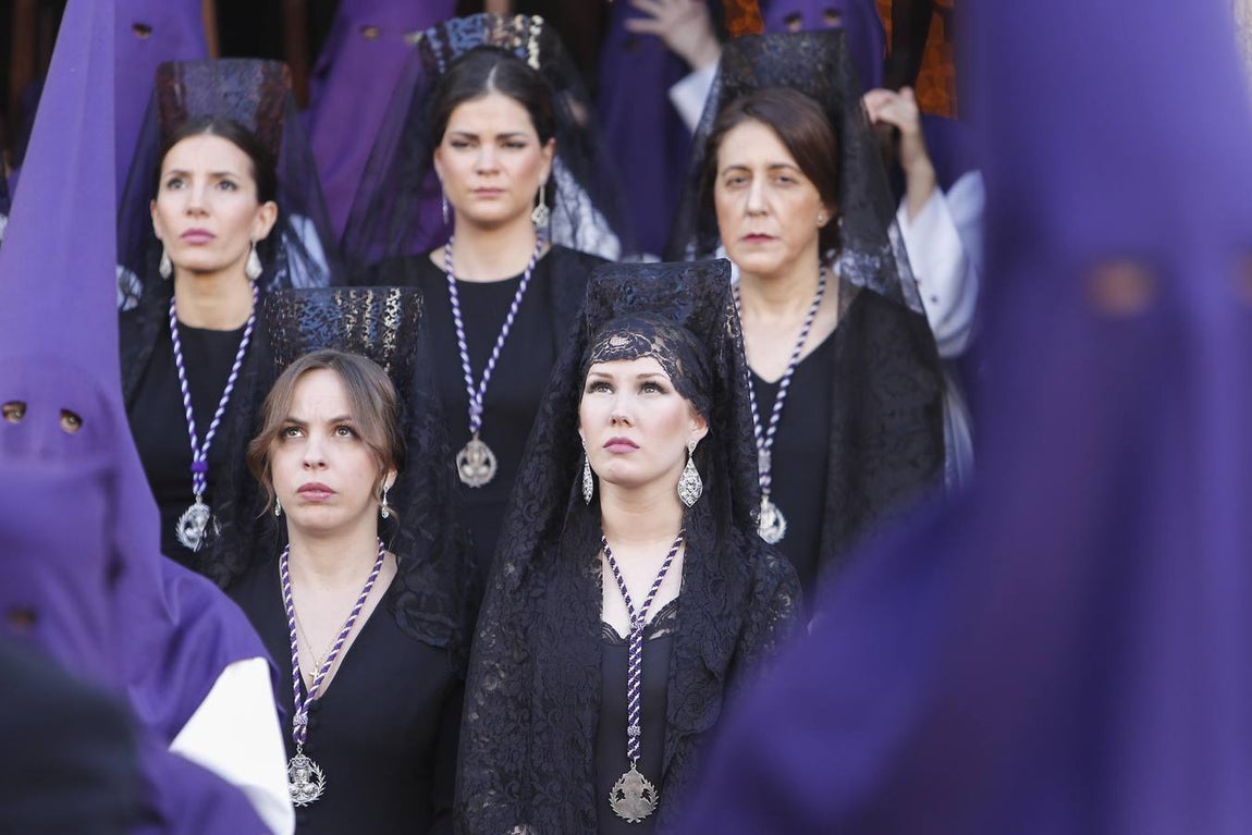 La procesión de la Santa Faz de Córdoba, en imágenes