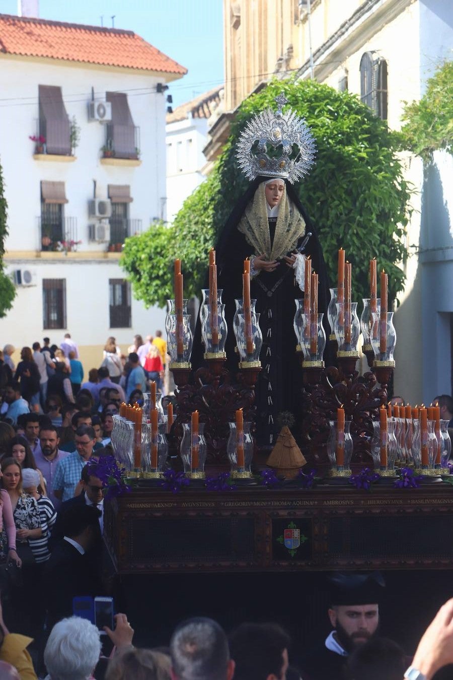 La procesión de la Universitaria de Córdoba, en imágenes
