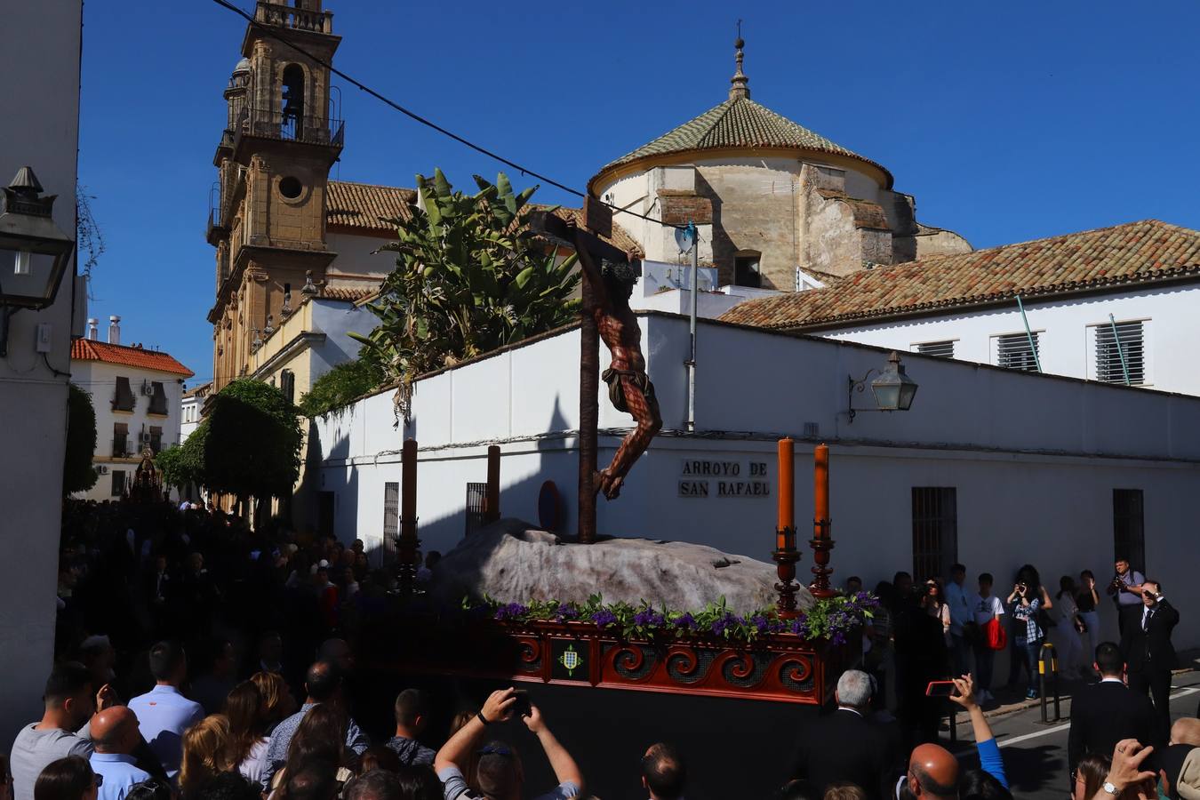 La procesión de la Universitaria de Córdoba, en imágenes