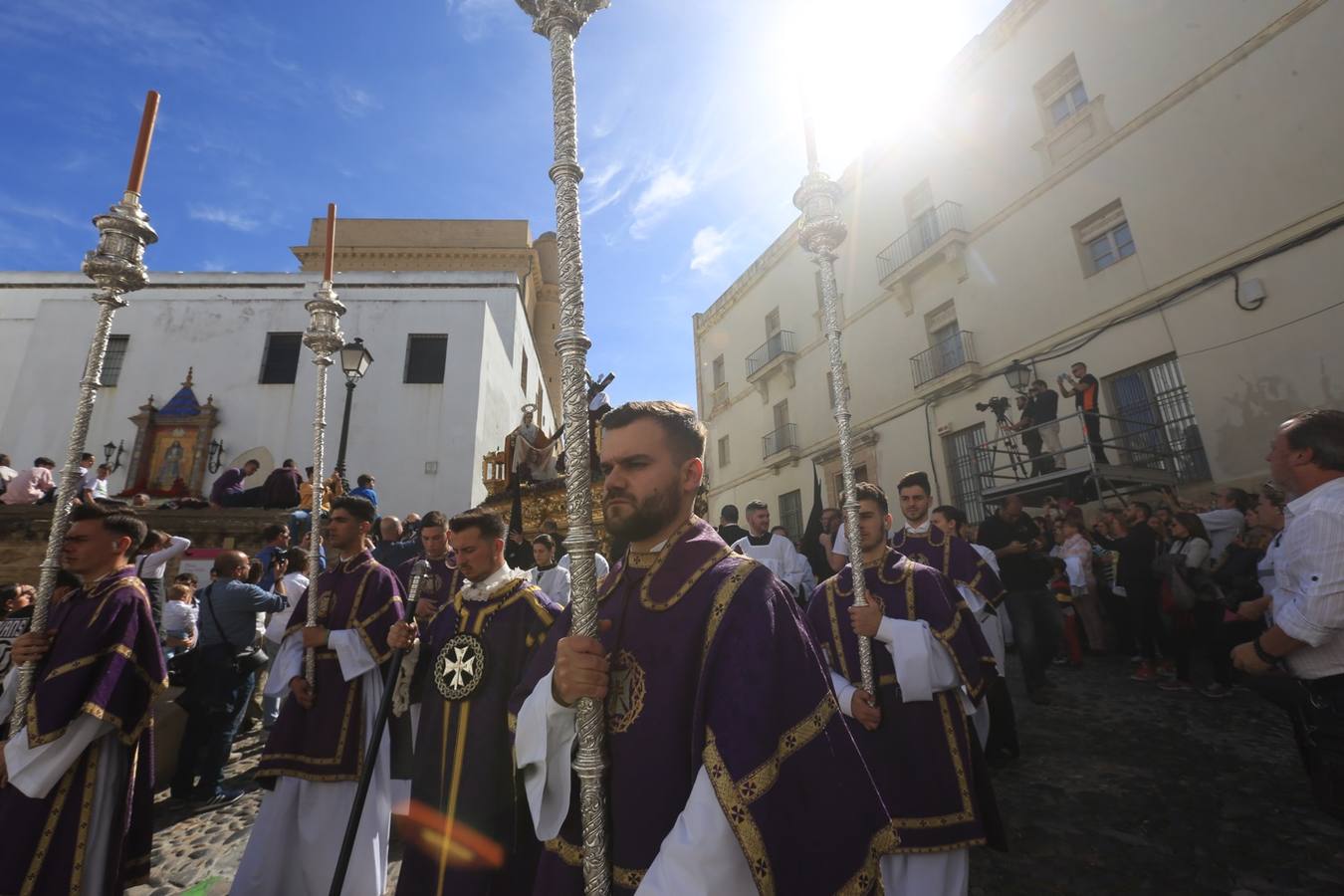 FOTOS: Sanidad brilla con su esplendor en el Martes Santo de Cádiz