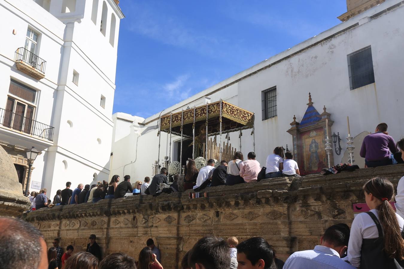 FOTOS: Sanidad brilla con su esplendor en el Martes Santo de Cádiz