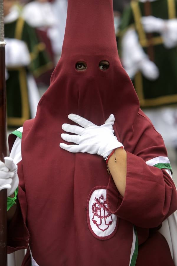 La procesión de la Piedad de Córdoba, en imágenes