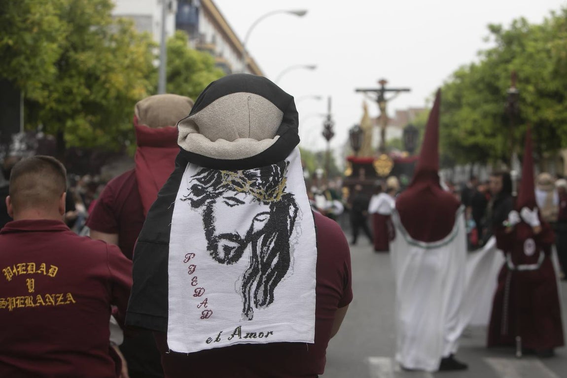 La procesión de la Piedad de Córdoba, en imágenes