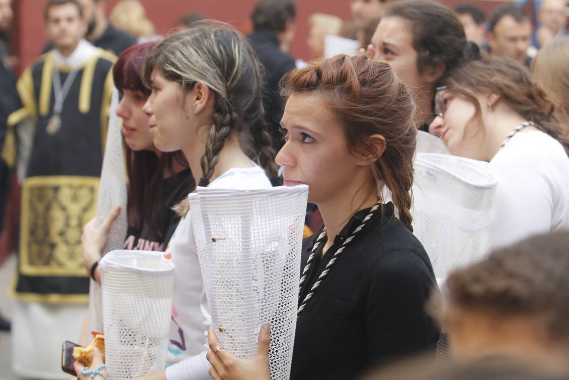 La tarde de la Hermandad de Gracia de Córdoba, en imágenes