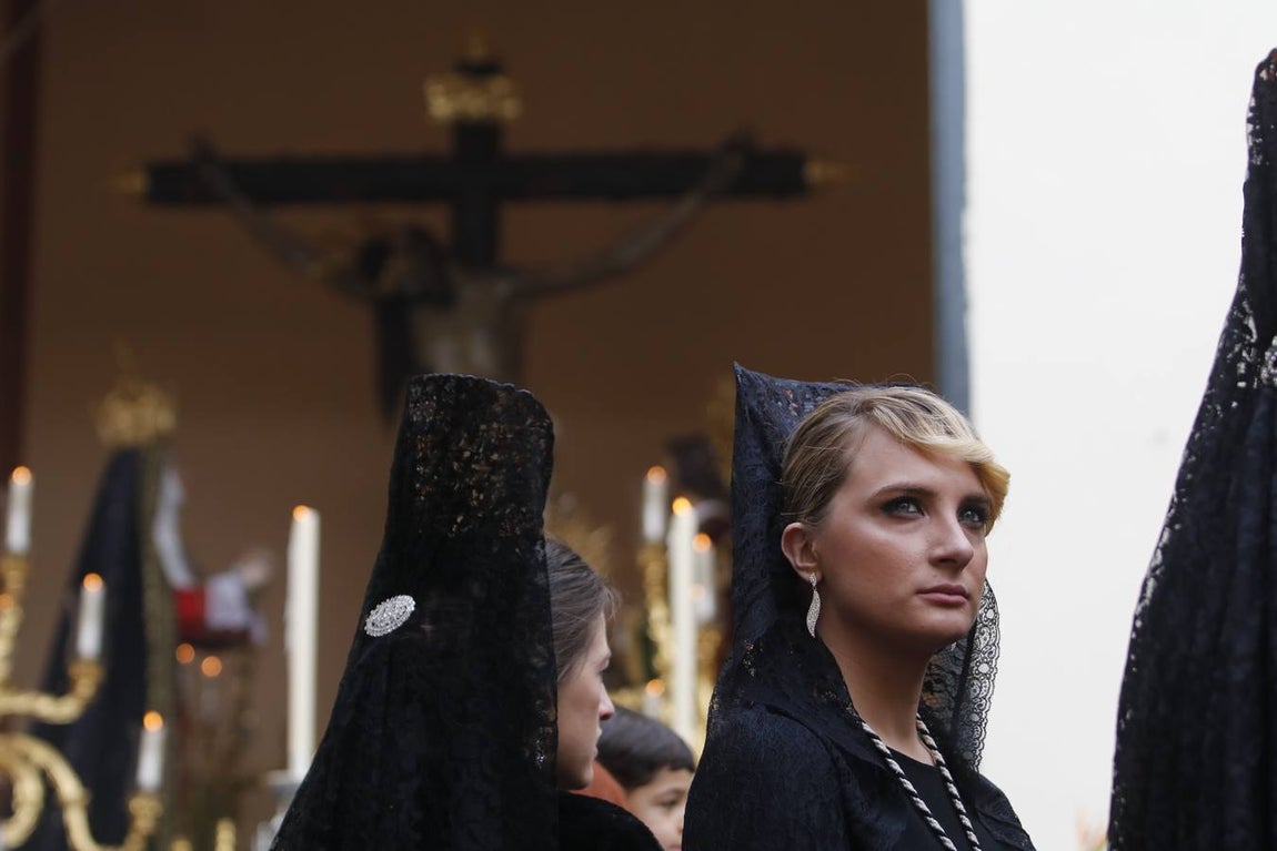 La tarde de la Hermandad de Gracia de Córdoba, en imágenes