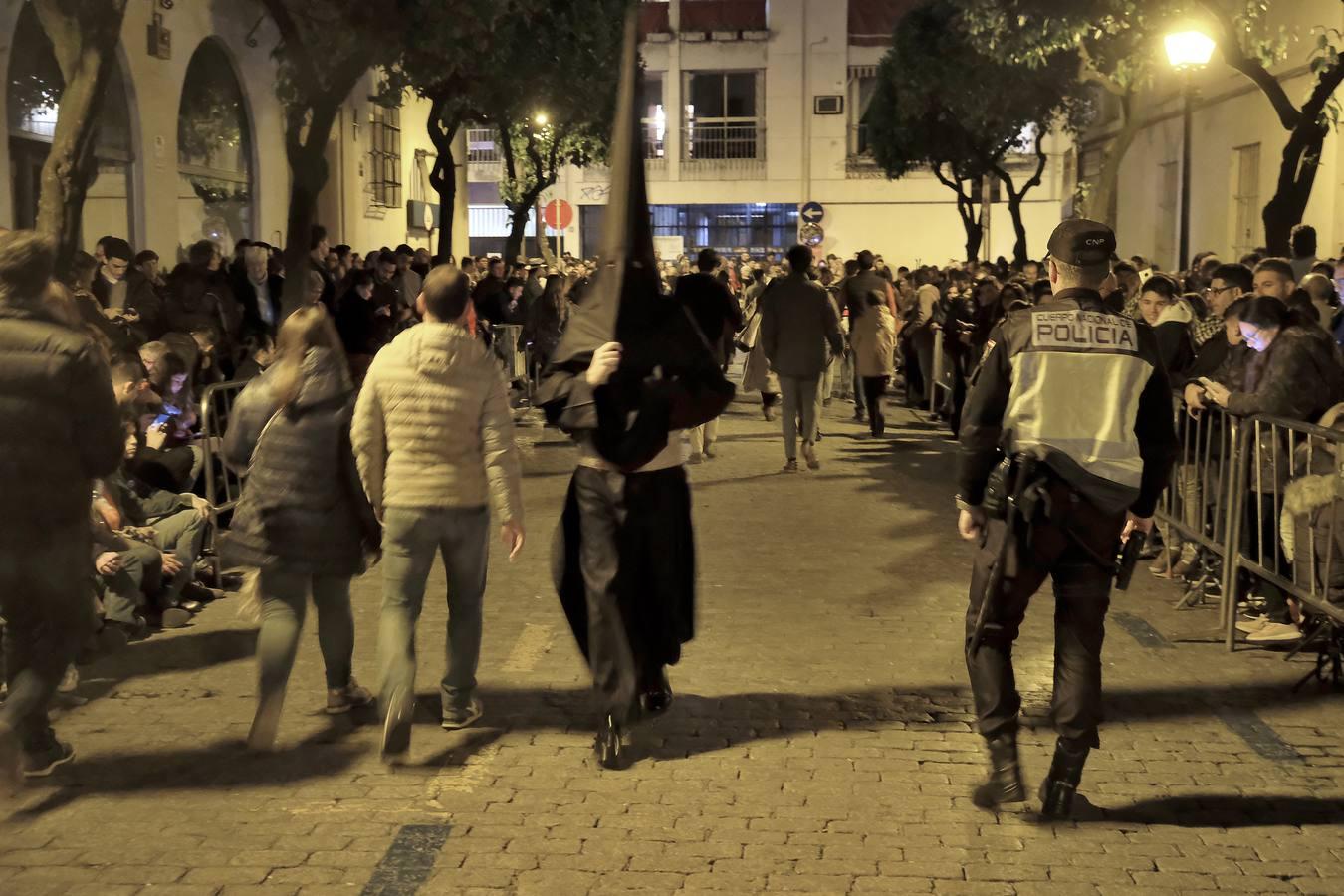 Recogimiento en la salida de El Silencio en la Madrugada