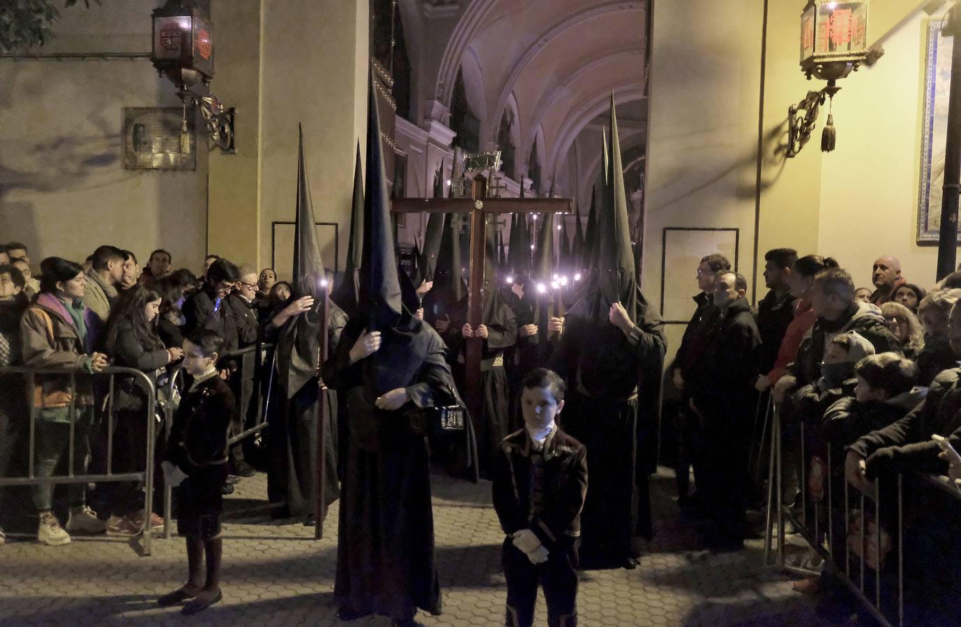 Recogimiento en la salida de El Silencio en la Madrugada