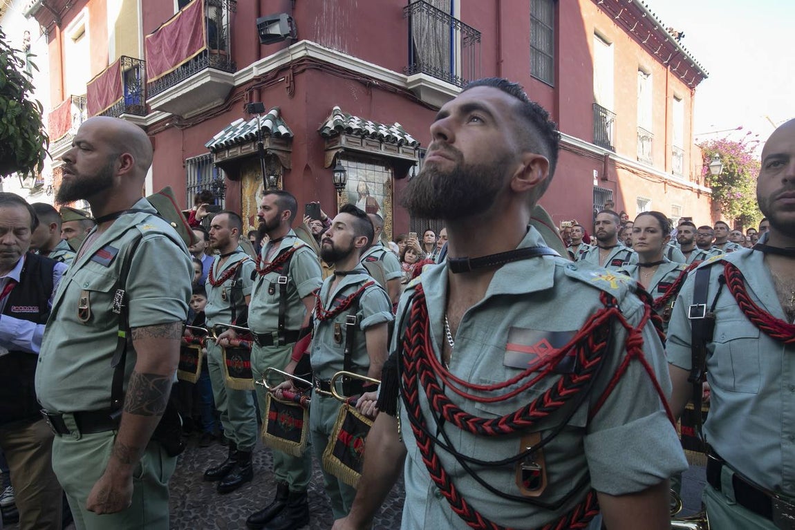 El vía crucis de la Caridad de Córdoba, en imágenes