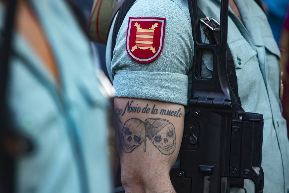 El vía crucis de la Caridad de Córdoba, en imágenes