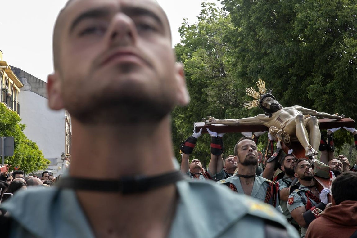 El vía crucis de la Caridad de Córdoba, en imágenes