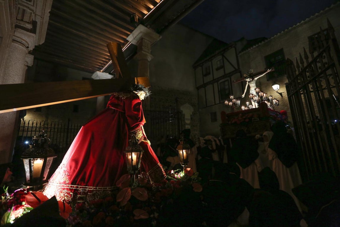 El Cristo de la Vega sí pudo desfilar en Toledo