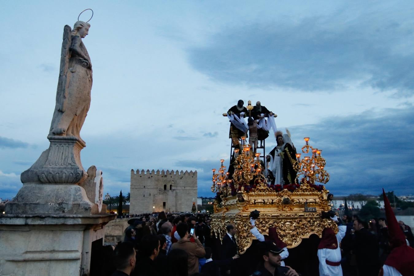 Semana Santa de Córdoba 2019 | Las mejores imágenes del Viernes Santo