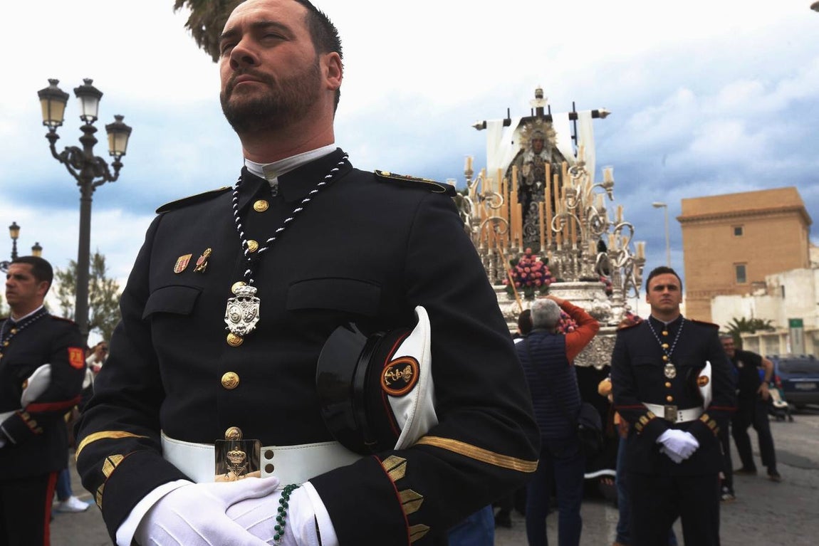 FOTOS: Santo Entierro en la Semana Santa de Cádiz 2019