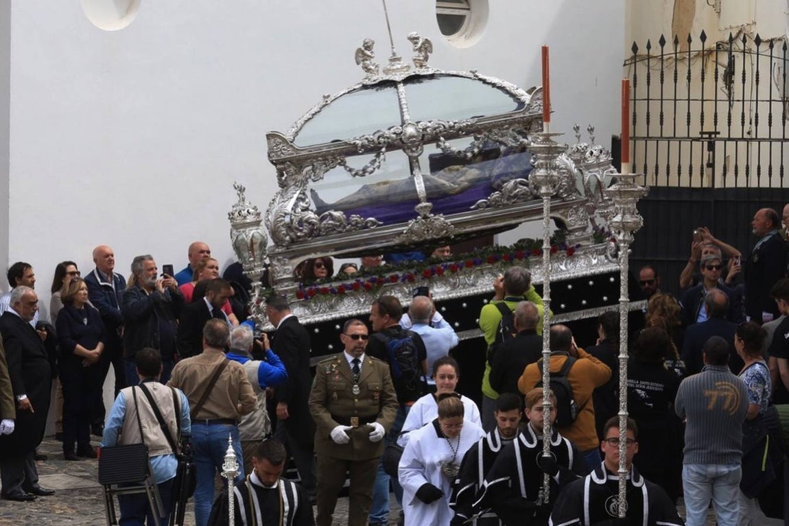 FOTOS: Santo Entierro en la Semana Santa de Cádiz 2019