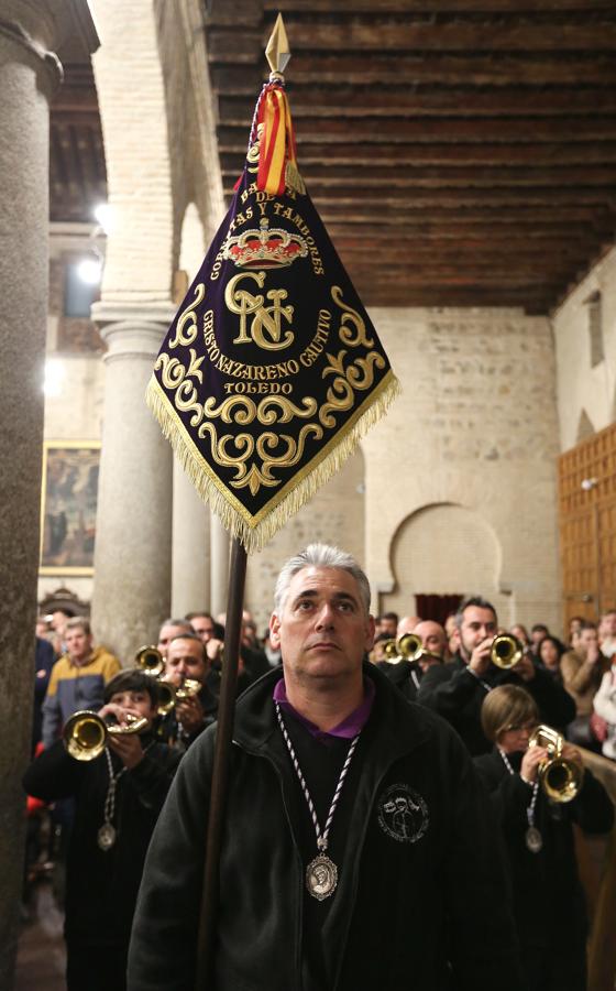 Encuentro entre la Virgen de la Alegría y el Cristo Resucitado en Toledo, en imágenes
