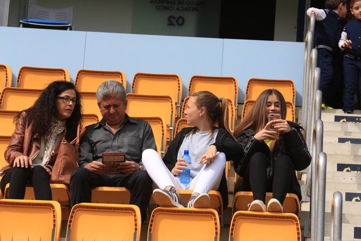 FOTOS: Búscate en las gradas de Carranza