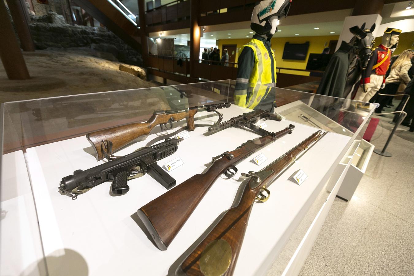 La Guardia Civil celebra 175 años con una exposición en el Museo del Ejército