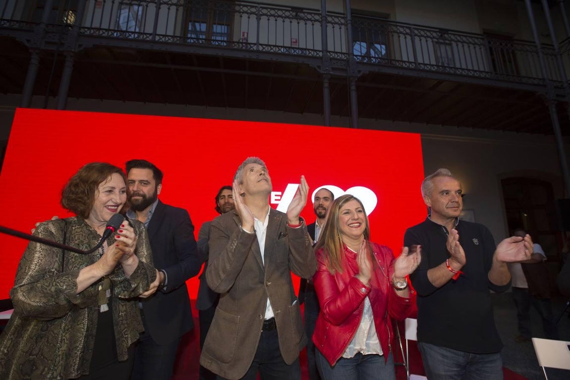 FOTOS: Numeroso público en el cierre de campaña del PSOE en Cádiz