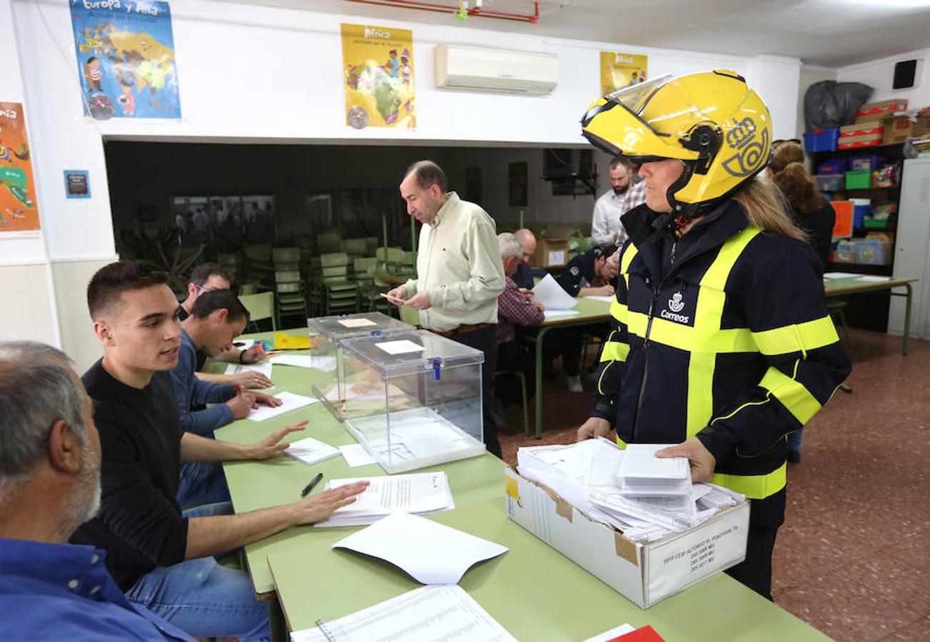 La jornada electoral en imágenes