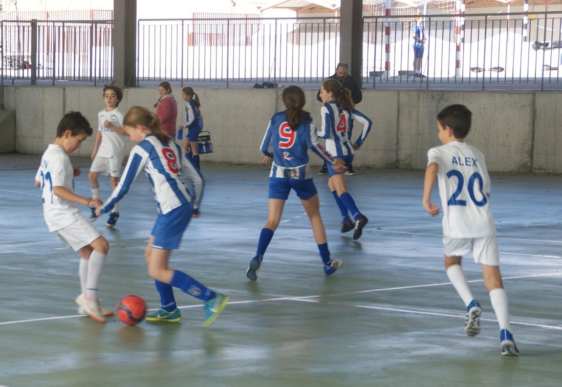 Las mejores imágenes del encuentro entre Nuestra Señora del Recuerdo y Vedruna Escuelas Inter «C»