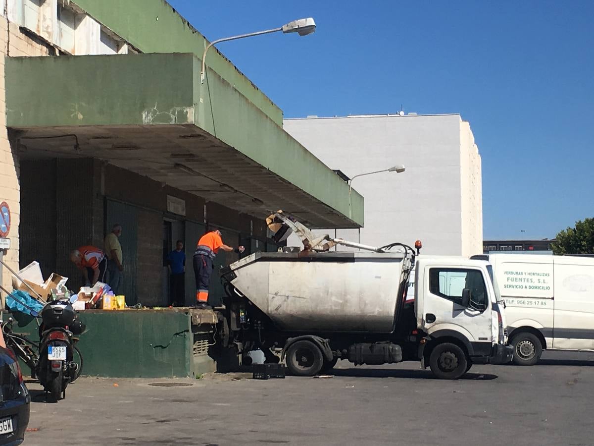 FOTOS: La huella de la suciedad en los barrios