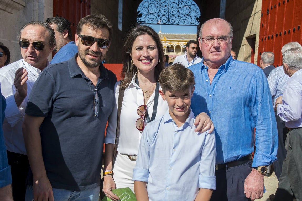 Andrés Morales, Carmen Pérez Andrade, Andrés Morales Jr. y Manuel Castaño