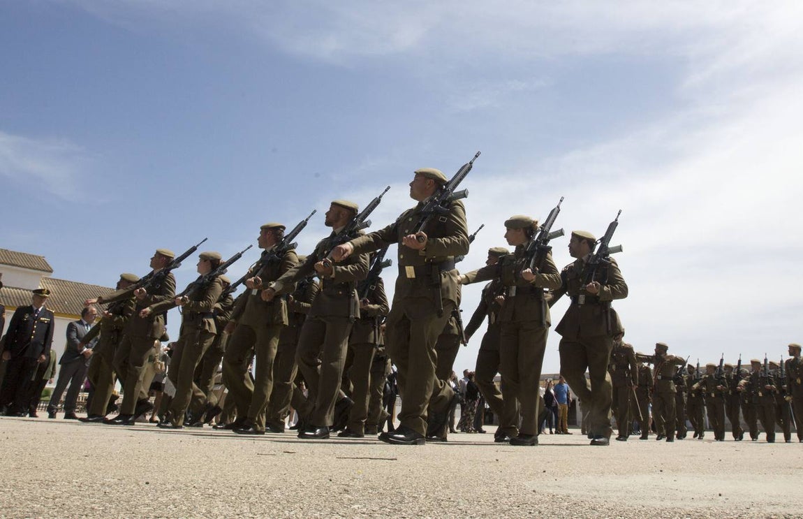 Conmemoración del 2 de mayo en el RACTA-4
