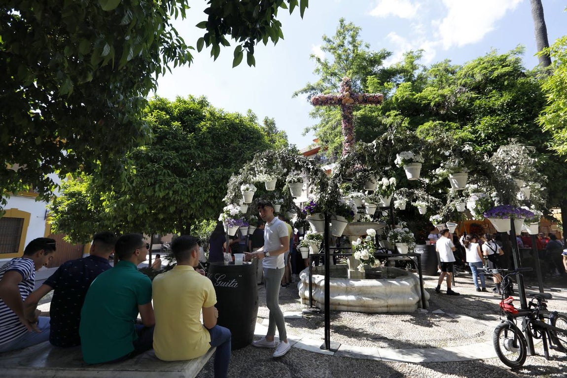 El viernes en las Cruces de Mayo de Córdoba, en imágenes