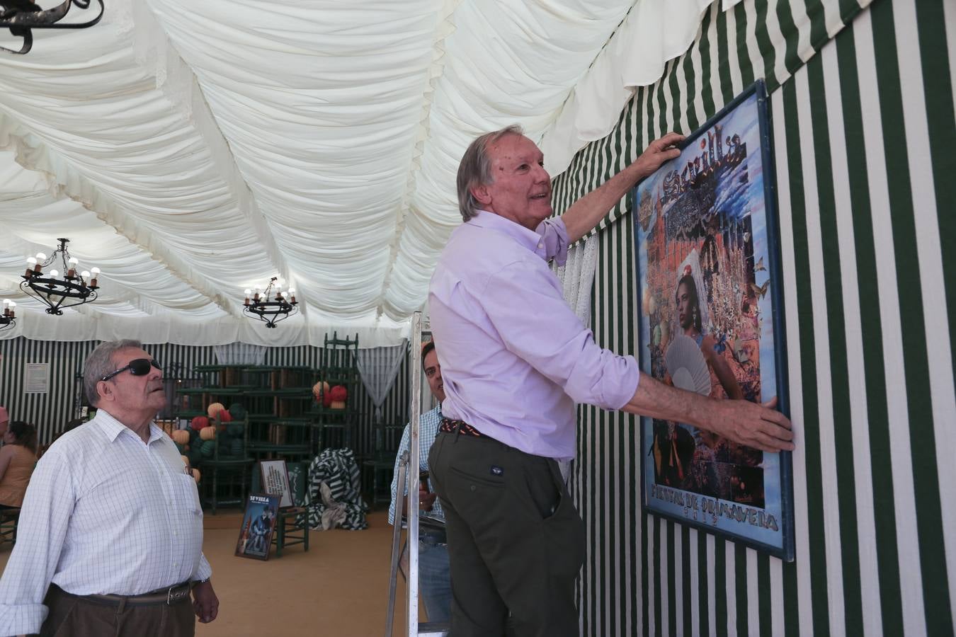 Últimos preparativos antes del comienzo de la Feria