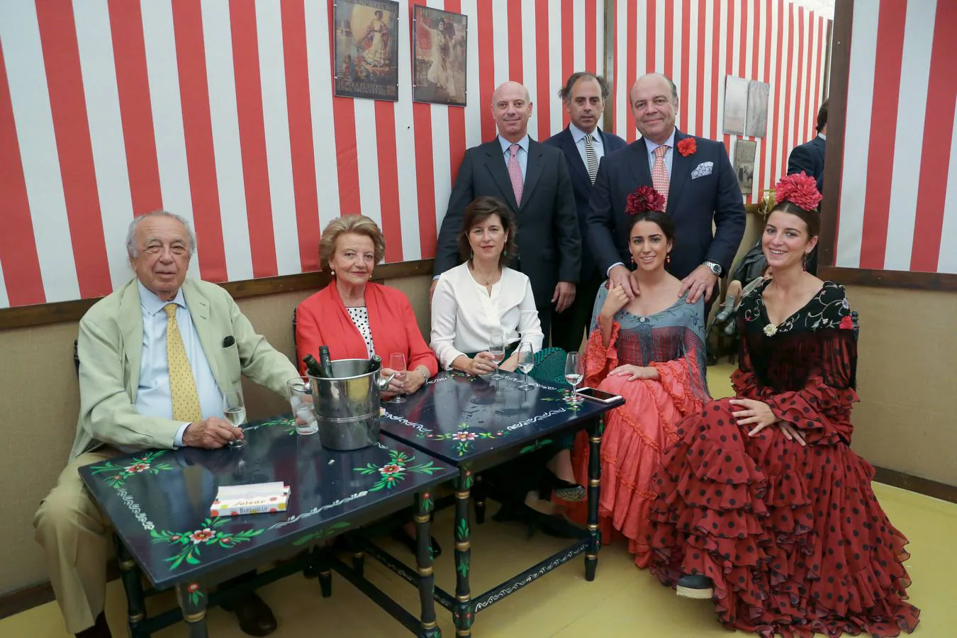 Manolo Muro, Magdalena Fernández de Peñaranda, María Cologan, Iván Ezcurra, Jerónimo Muro, Jesús Ezcurra, Marta Meneses y Marta Ezcurra