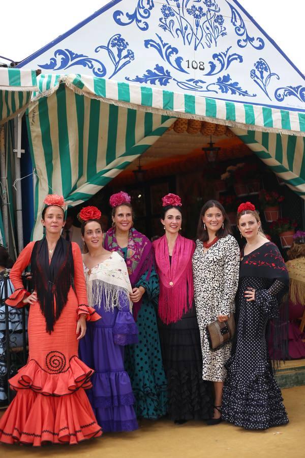 Ana Díaz, Carmen Gomar, Rocío Álvarez de la Campa, Rocío Campos, Paloma Villalobos y Lola Pérez