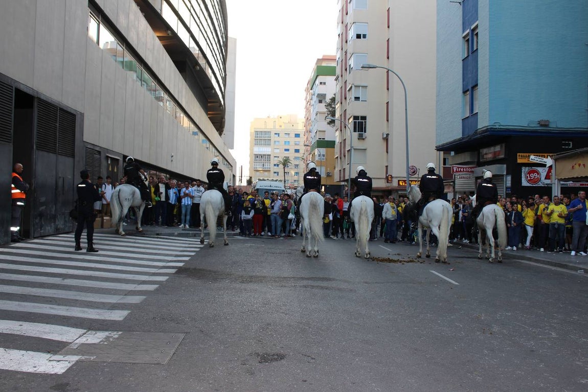 Dispositivo policial del Cádiz-Málaga. Partido de alto riesgo en Carranza