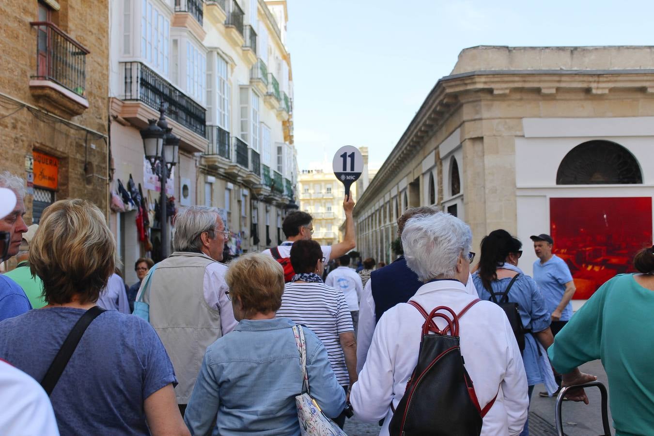 FOTOS: Miles de cruceristas llegan el puerto de Cádiz