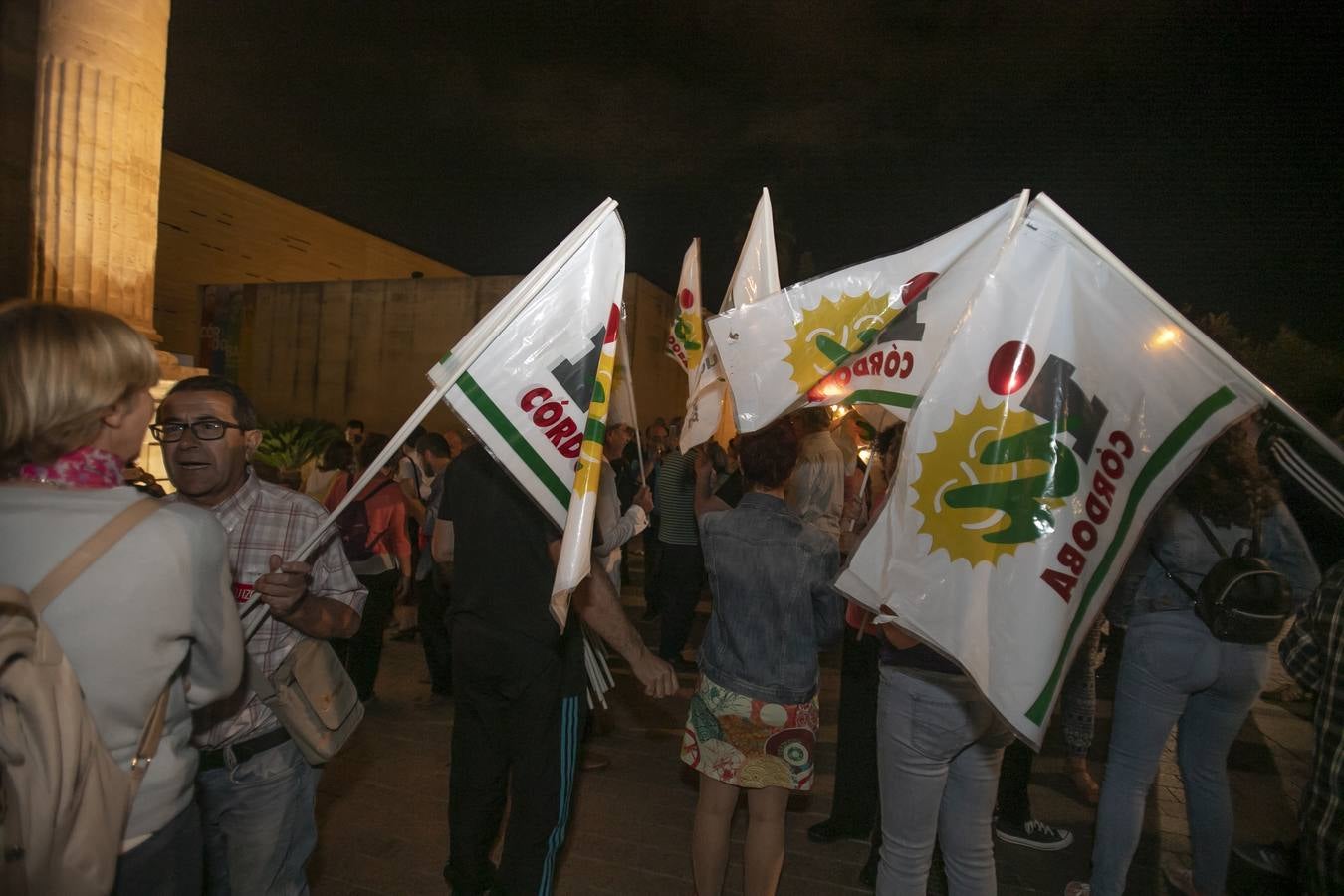 El inicio de la campaña de IU en Córdoba, en imágenes