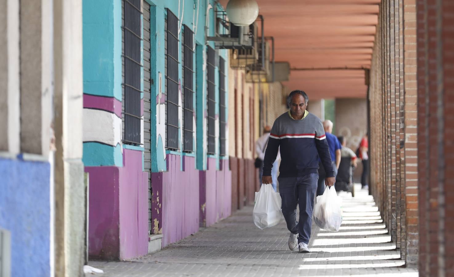 Un paseo por el barrio de las Palmeras de Córdoba, en imágenes