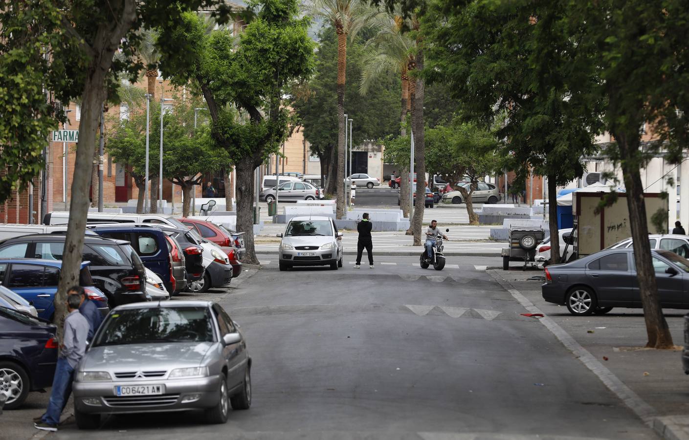 Un paseo por el barrio de las Palmeras de Córdoba, en imágenes