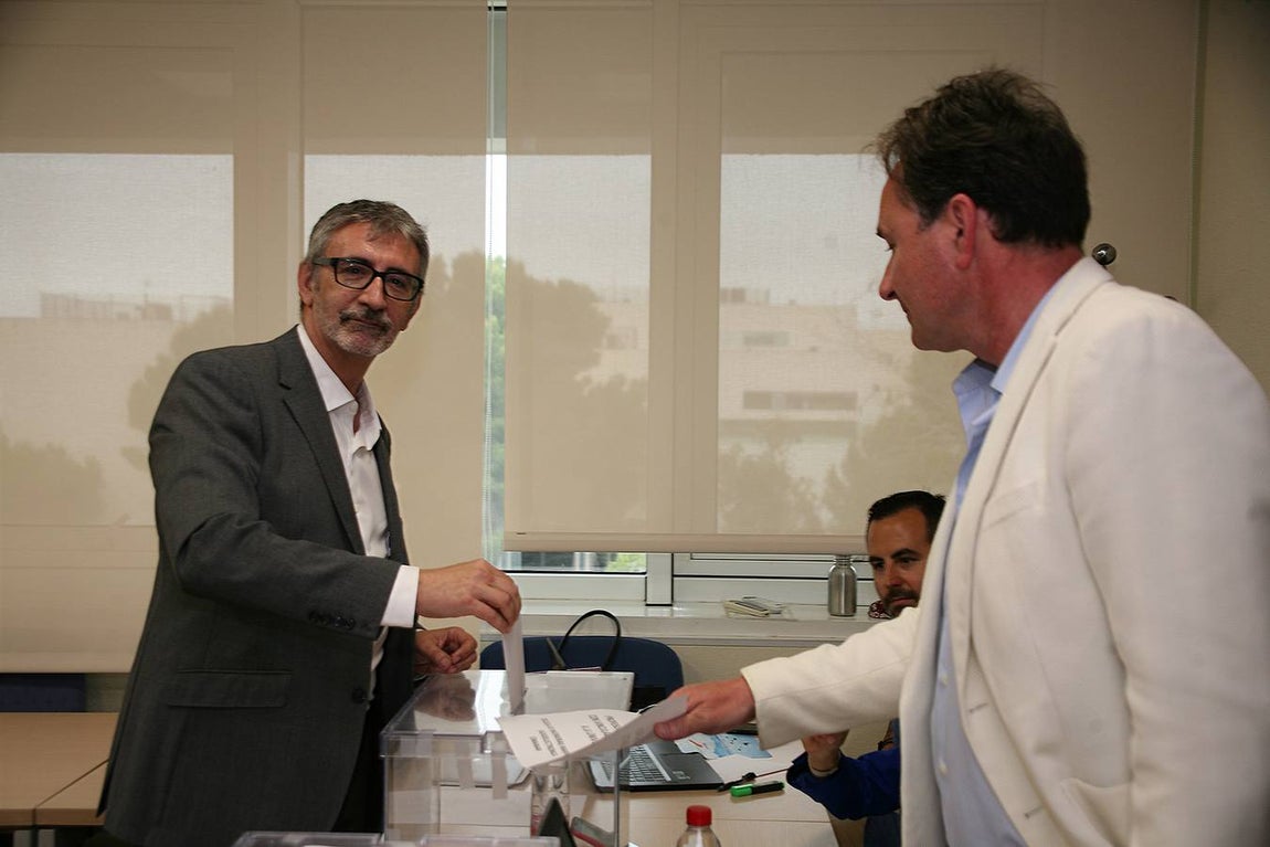 FOTOS: Votaciones para elegir al Rector de la Universidad de Cádiz