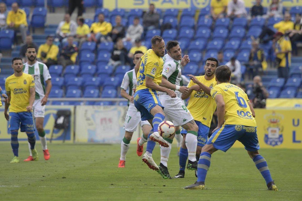 Las lágrimas por el descenso del Córdoba CF, en imágenes