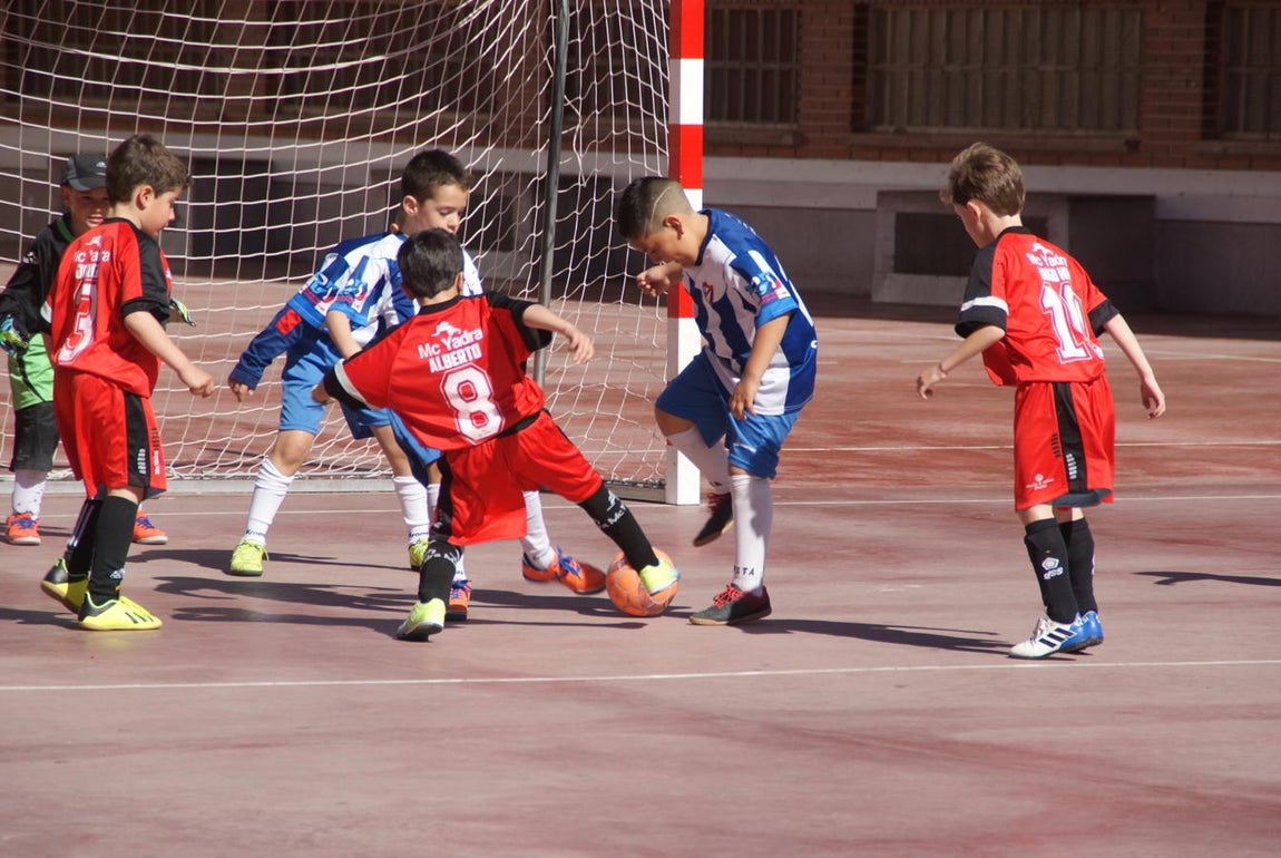 Las mejores imágenes del encuentro de futsal entre Ciudad de los muchachos y Sta. Fca. Javier Cabrini B