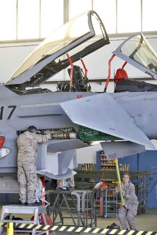 El interior de la Base Aérea de Morón de la Frontera, en imágenes