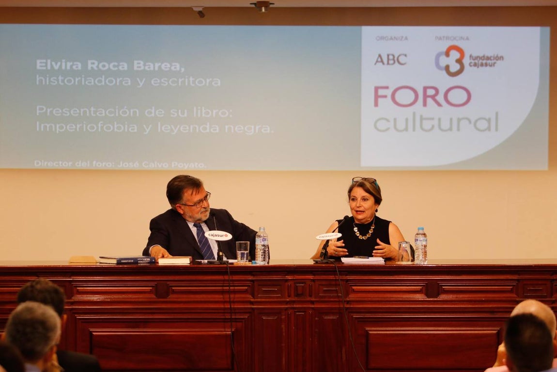 El Foro Cultural de ABC Córdoba con Elvira Roca, en imágenes