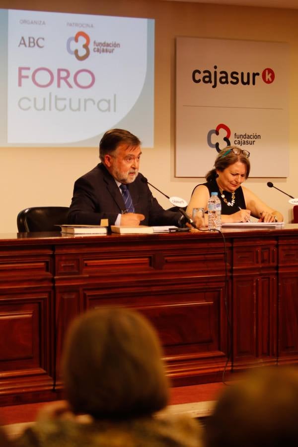 El Foro Cultural de ABC Córdoba con Elvira Roca, en imágenes