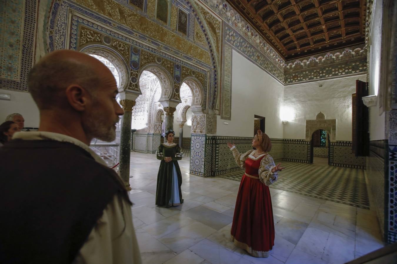 El Alcázar de Sevilla recuerda a Magallanes en sus visitas nocturnas